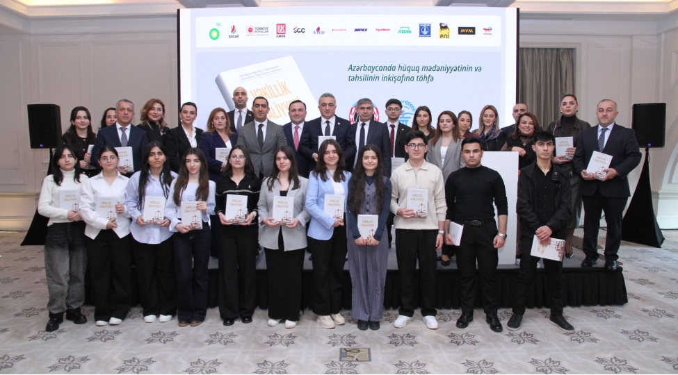 vekillik-fealiyyeti-adli-dersliyin-teqdimat-merasimi-kechirilib