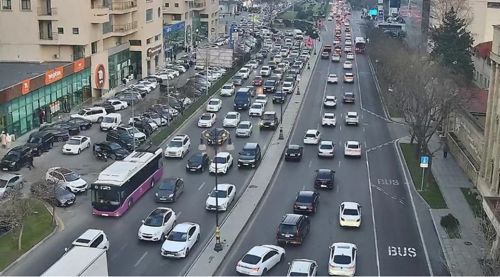 bakida-15-istiqametde-tixac-mushahide-olunur-2