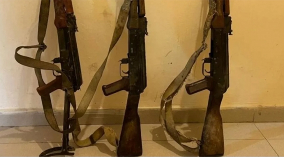 azerbaycanda-oten-gun-19-silah-iki-qumbara-ashkarlanib