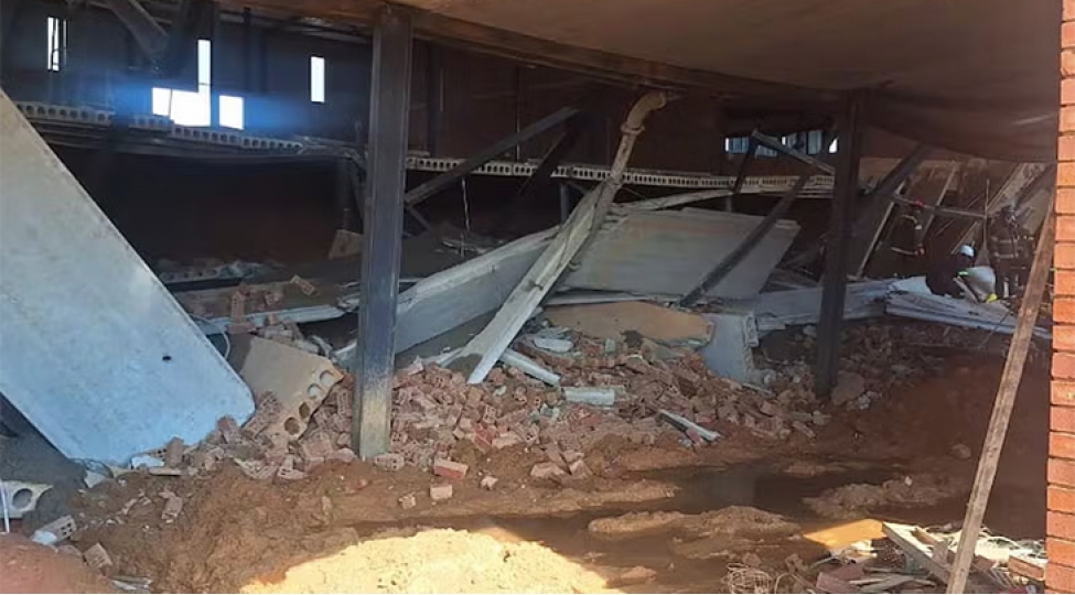 yohannesburq-yaxinliginda-tikilmekde-olan-bina-chokdu