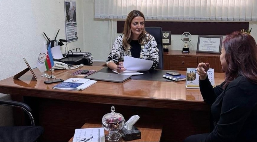 konul-nurullayeva-vetendashlarla-novbeti-defe-gorush-kechirib