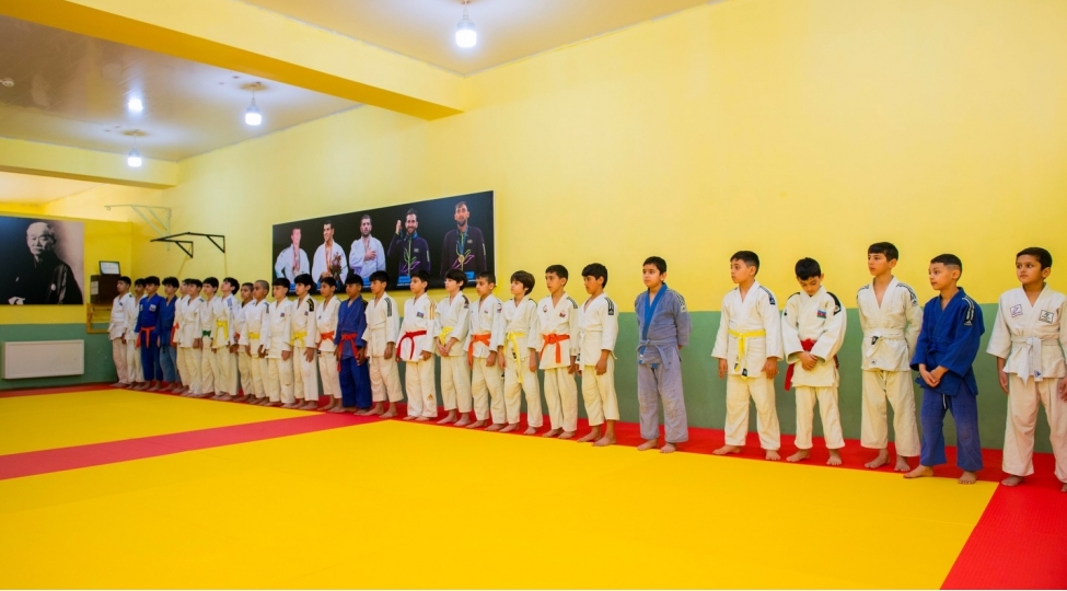 sahil-qesebesinde-yeni-cudo-zali-fealiyyete-bashlayib