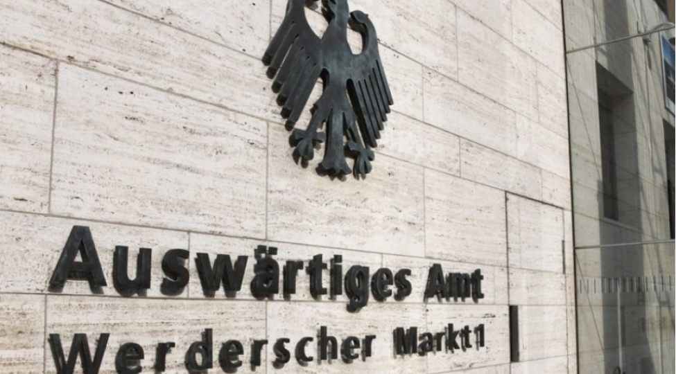 almaniya-xin-iranin-naxchivana-dron-hucumunu-keskin-shekilde-pisleyib