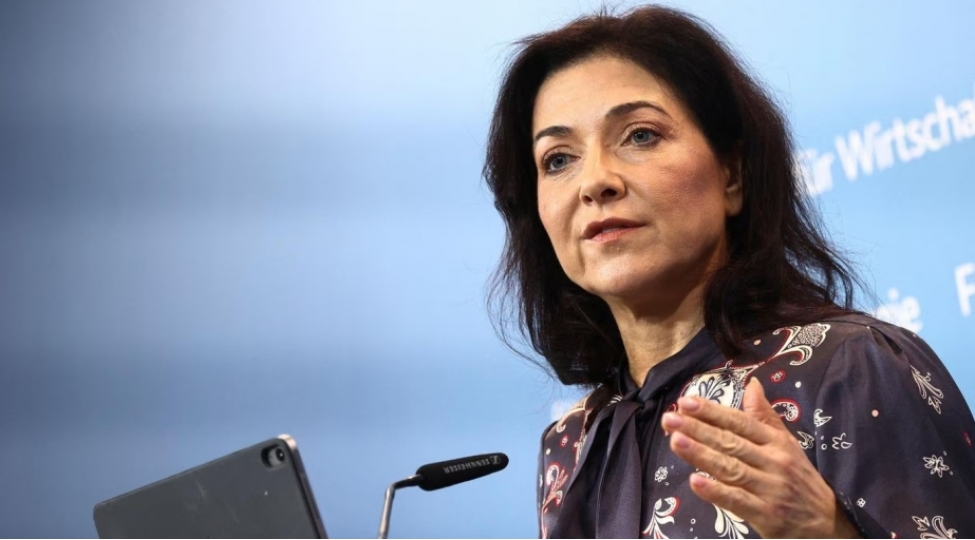 almaniya-milli-neft-ehtiyatinin-bir-hissesini-bazara-chixarir