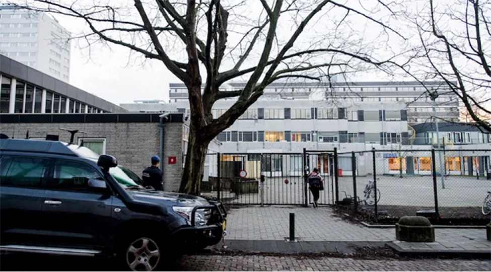 amsterdamda-yehudi-mektebinde-partlayish-olub