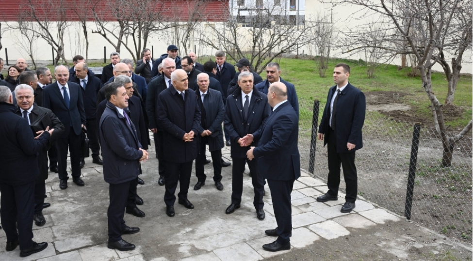 elaqelendirme-qerargahinin-uzvleri-xocavendsheherinde-temir-olunmush-ferdi-eve-baxish-kechiribler