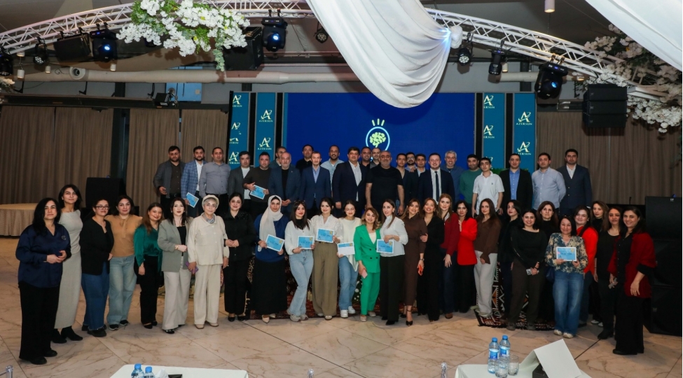 azersun-holdinq-media-numayendeleri-ile-gorush-kechirib