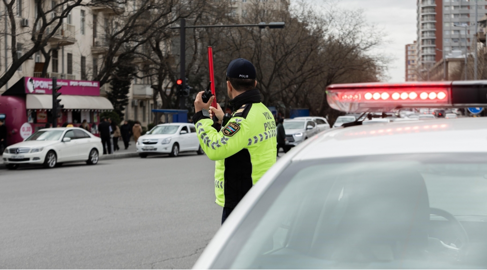 din-den-suruculere-muraciet-bayram-sevincini-yolda-riske-atmavideo