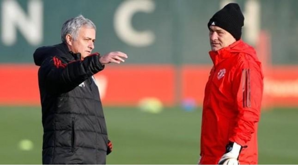 mourinyunun-komekchisi-dunyasini-deyishdi