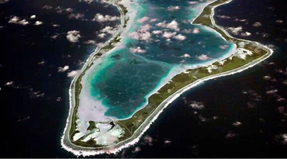 iran-dieqo-qarsiyadaki-absh-boyuk-britaniya-herbi-bazasina-raket-atib