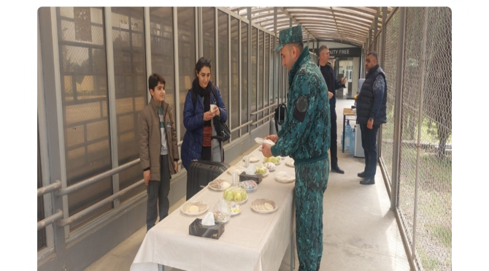 irandan-azerbaycana-indiyedek-75-olkenin-2921-vetendashi-texliye-olunub