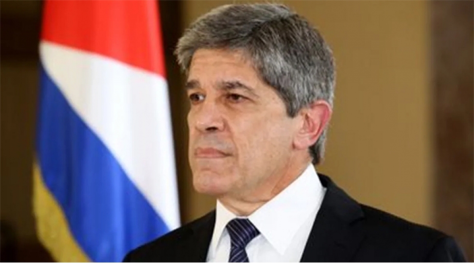 fernandes-de-kossio-kuba-absh-ile-herbi-toqqushmaya-hazirdir