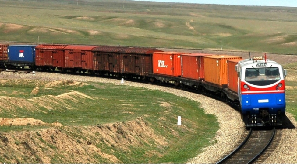 qazaxistan-ve-chin-trans-xezer-neqliyyat-marshrutu-uzre-konteyner-xidmetlerini-inkishaf-etdirir