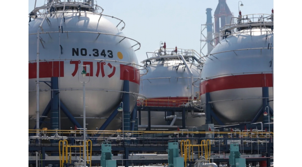 yaponiya-dovlet-neft-ehtiyatlarindan-istifadeye-bashlayir