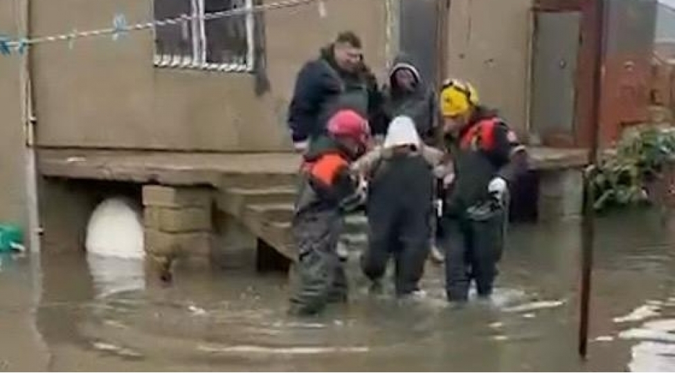 su-basmish-erazilerden-20-si-azyashli-olmaqla-84-nefer-texliye-edilib