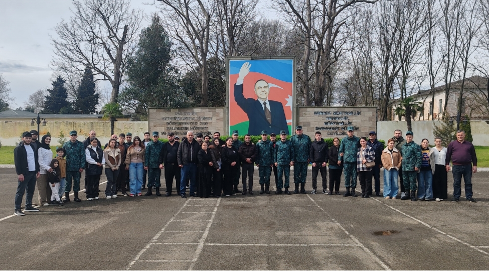 dsx-nin-herbi-hisselerinde-achiq-qapi-gunu