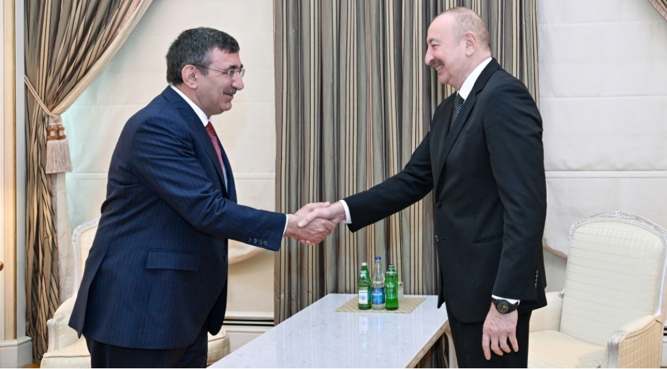 prezident-ilham-eliyev-turkiyenin-vitse-prezidentinin-bashchiliq-etdiyi-numayende-heyetini-qebul-edib