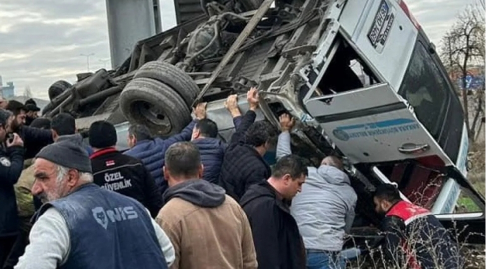 ankarada-avtobus-piyada-kechidine-chirpilib-olenler-var