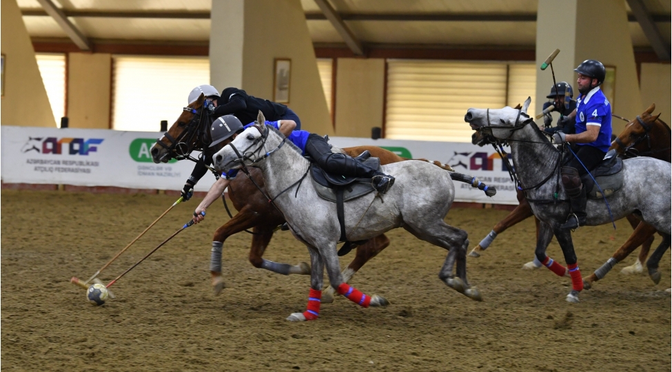 peshekar-chovken-liqasinda-3-cu-tura-yekun-vurulub-fotolar