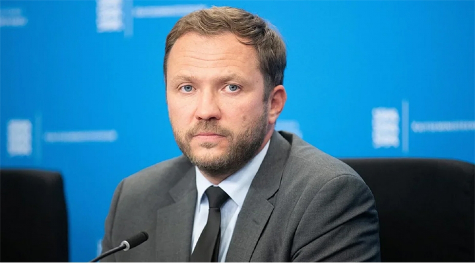 estoniyanin-xin-rehberi-sabah-ermenistana-sefer-edecek