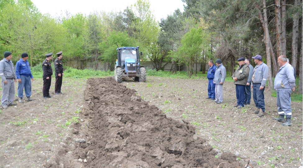 fhn-agcabedi-ve-beyleqan-rayonlarinda-meshelerin-yangin-tehlukesizliyine-dair-maariflendirme-tedbirleri-kechirib