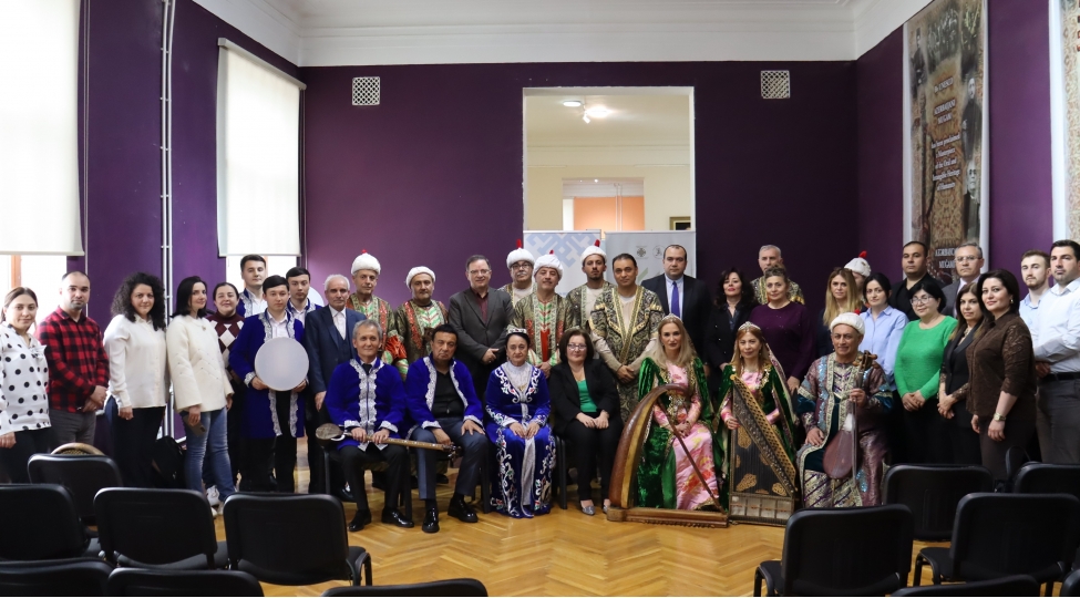 azerbaycan-musiqi-medeniyyeti-dovlet-muzeyinde-ozbekistan-dovlet-konservatoriyasinin-heyeti-ile-gorush-olub