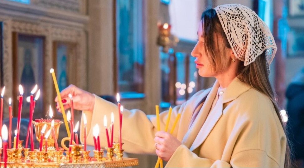 alena-eliyevapasxa-bayrami-munasibetile-sosial-shebeke-hesabinda-paylashim-edib