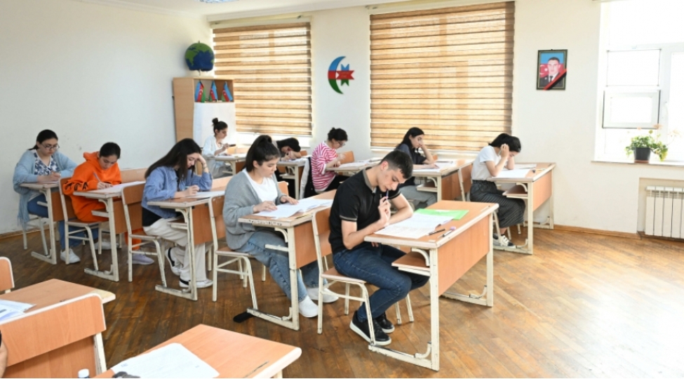 magistraturaya-qebul-imtahaninin-ikinci-cehdine-19-min-564-bakalavr-erizesini-tesdiq-edib