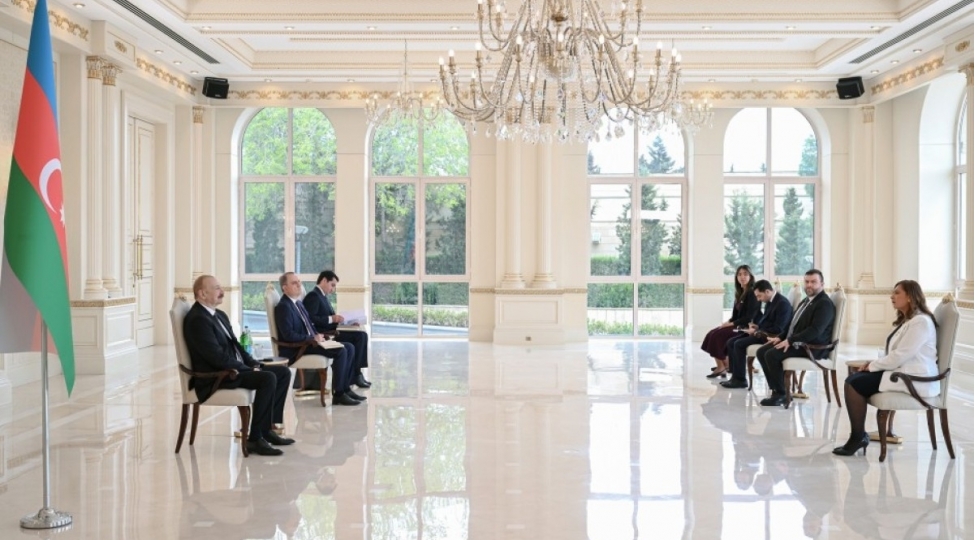 prezident-ilham-eliyev-kolumbiyanin-azerbaycana-yeni-teyin-olunmush-sefirini-qebul-edib-yenilenibfoto
