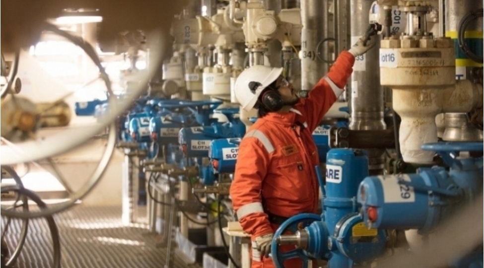 i-rubde-azerbaycanin-neql-etdiyi-qazin-51-faizi-baki-tbilisi-erzurum-kemerinin-payina-dushub