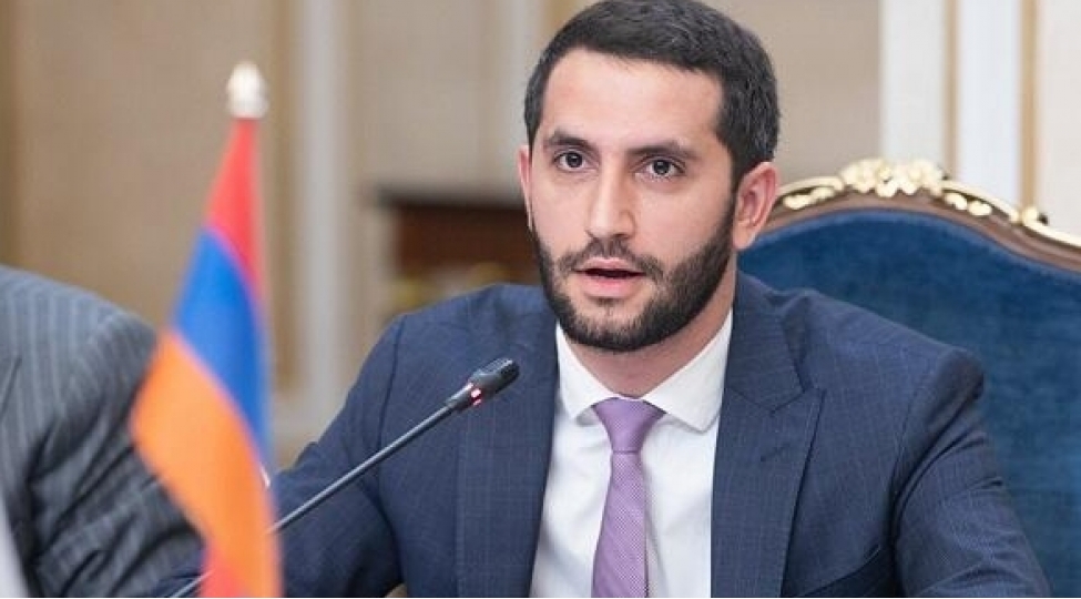 rubinyan-rusiya-sechkileri-ogurlamaq-uchun-oliqarxi-ermenistana-gonderib