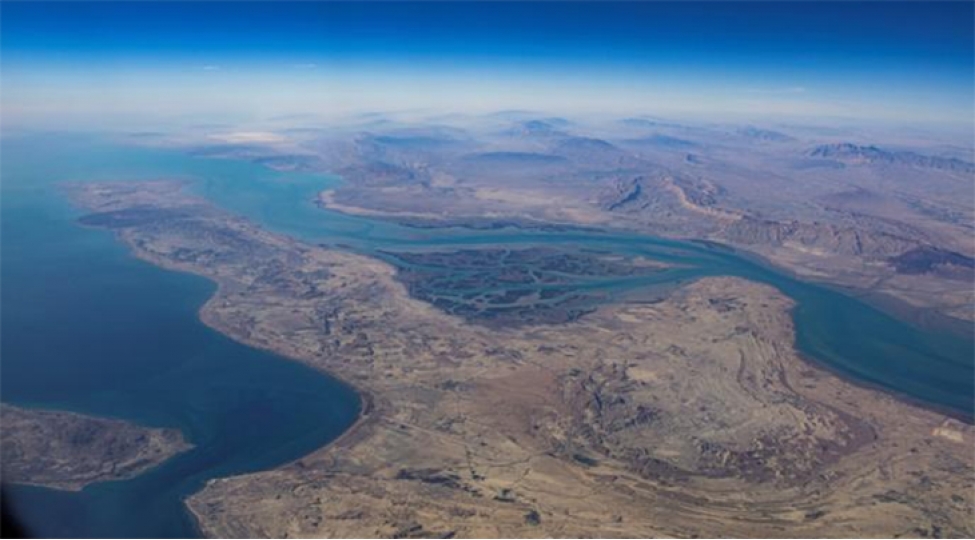hormuz-bogazi-erazisinde-absh-nin-apache-zerbe-helikopteri-qezaya-ugrayib