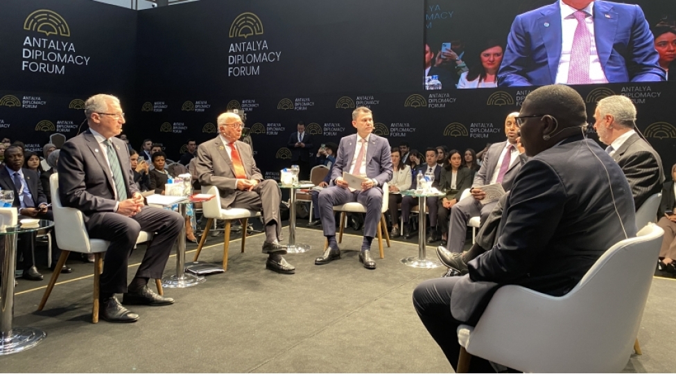 muxtar-babayev-ozel-sektorun-maragini-yeniden-iqlim-maliyyeleshdirilmesine-yoneltmek-vacibdir