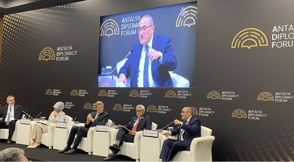 ramiz-elekberov-humanitar-yardim-meselelerine-munasibetin-deyishmesi-zeruridir