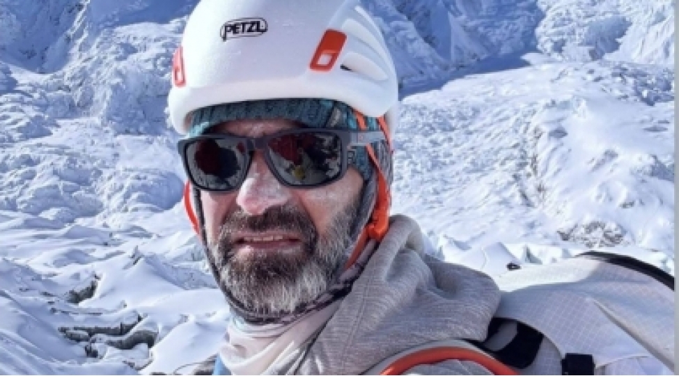azerbaycanli-alpinist-9-cu-yuksek-zirveni-feth-edib