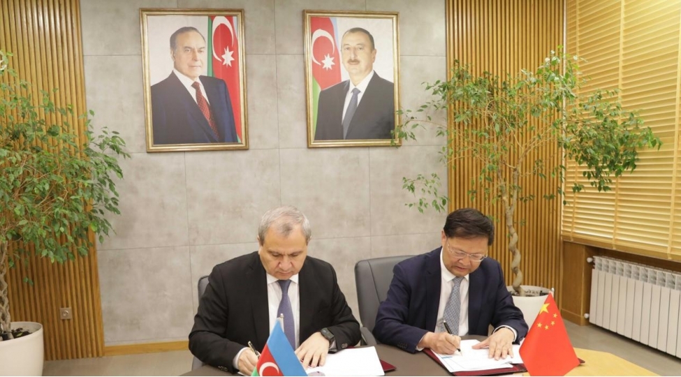 bdu-ve-pekin-kimya-texnologiyasi-universiteti-kimya-ixtisasi-uzre-ikili-diplom-proqramina-dair-muqavile-imzalayib