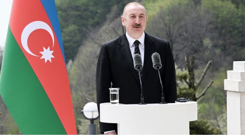 prezident-herbi-teyinatli-mehsullarin-birge-istehsali-ile-bagli-konkret-layiheler-uzerinde-danishiqlar-gedir