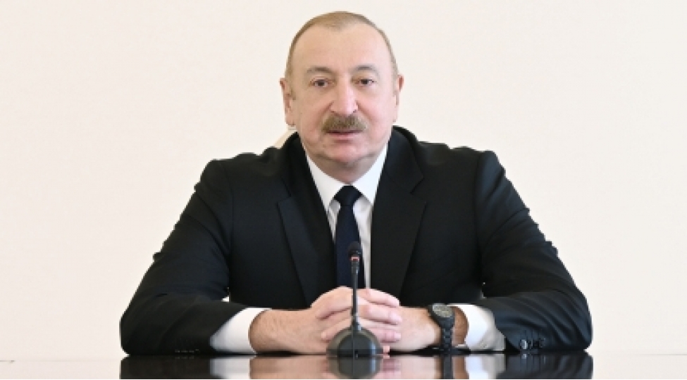 prezident-ilham-eliyev-polshali-hemkarini-konstitusiya-gunu-munasibetile-tebrik-edib