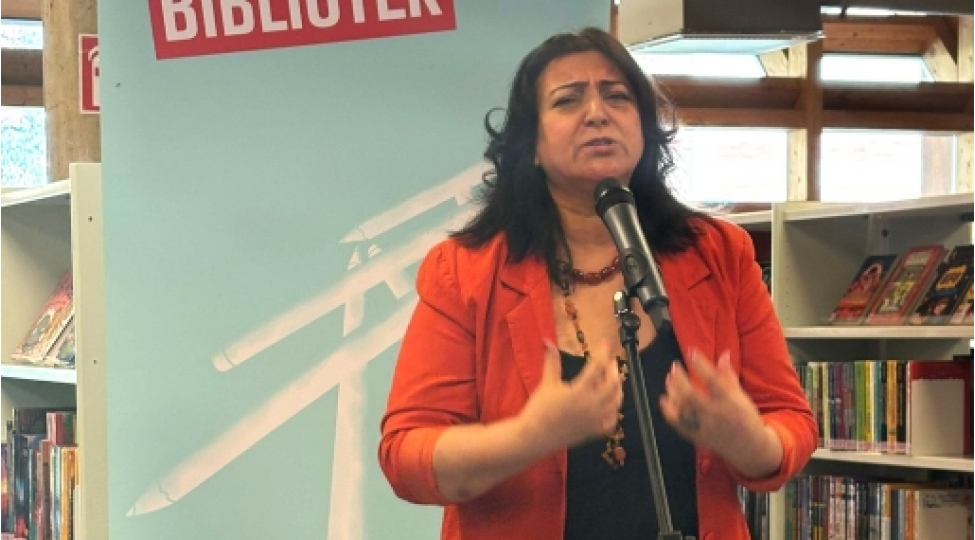 isvechde-azerbaycan-poeziyasindan-numuneler-seslendirilib
