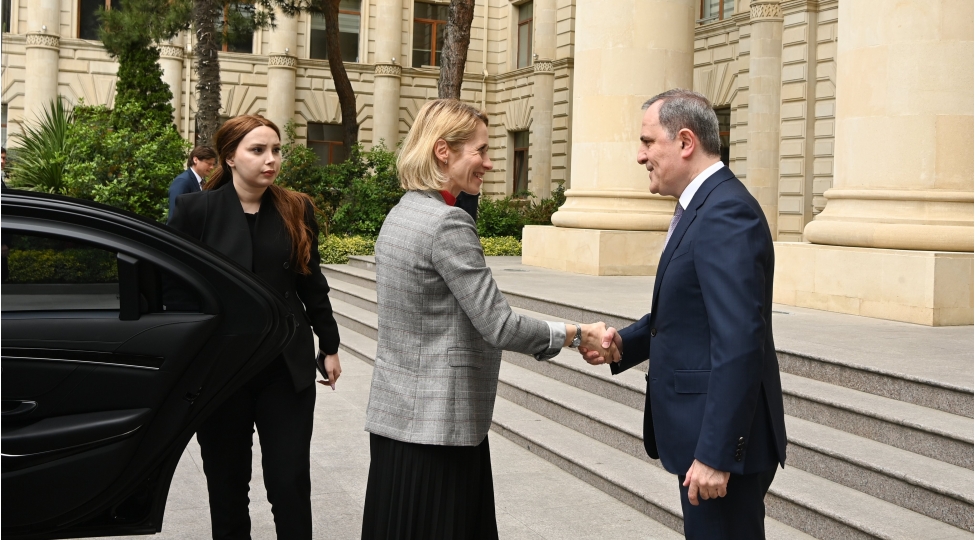 ceyhun-bayramov-kaya-kallasla-gorushub-foto