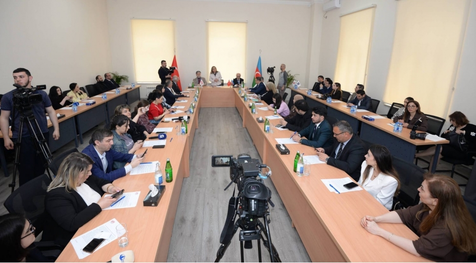 turkiye-azerbaycan-universitetine-infotur-teshkil-edilib