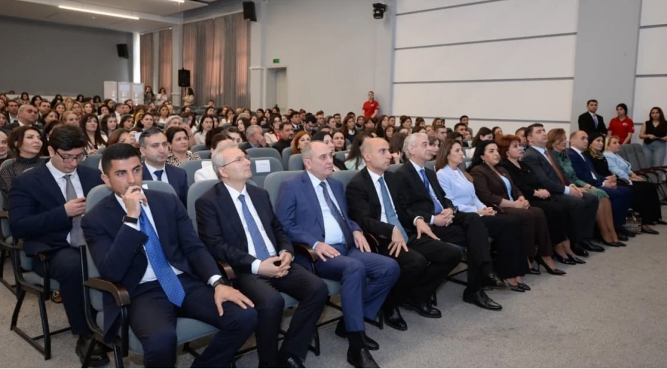 en-yaxshi-teqdimat-musabiqesinin-qaliblerinin-mukafatlandirma-merasimi-kechirilib