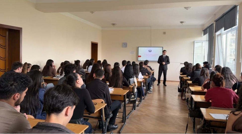 baki-biznes-universitetinde-ombudsmanin-ushaq-huquqlarinin-mudafiesi-sahesinde-rolu-movzusunda-tedbir-kechirilib