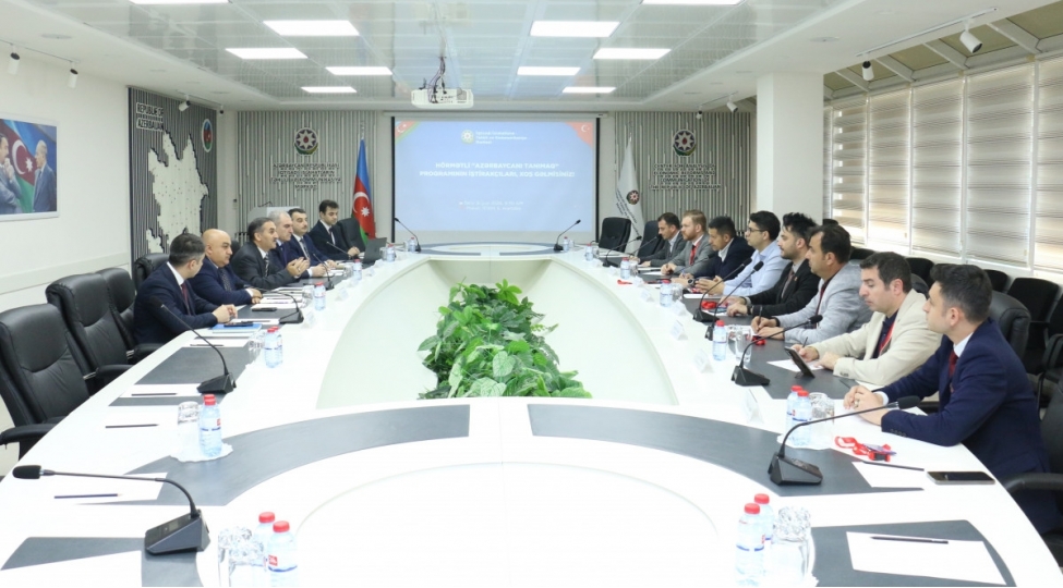 iitkm-de-azerbaycani-tanimaq-proqrami-cherchivesinde-turkiyeden-gelen-akademik-heyetle-gorush-kechirilib