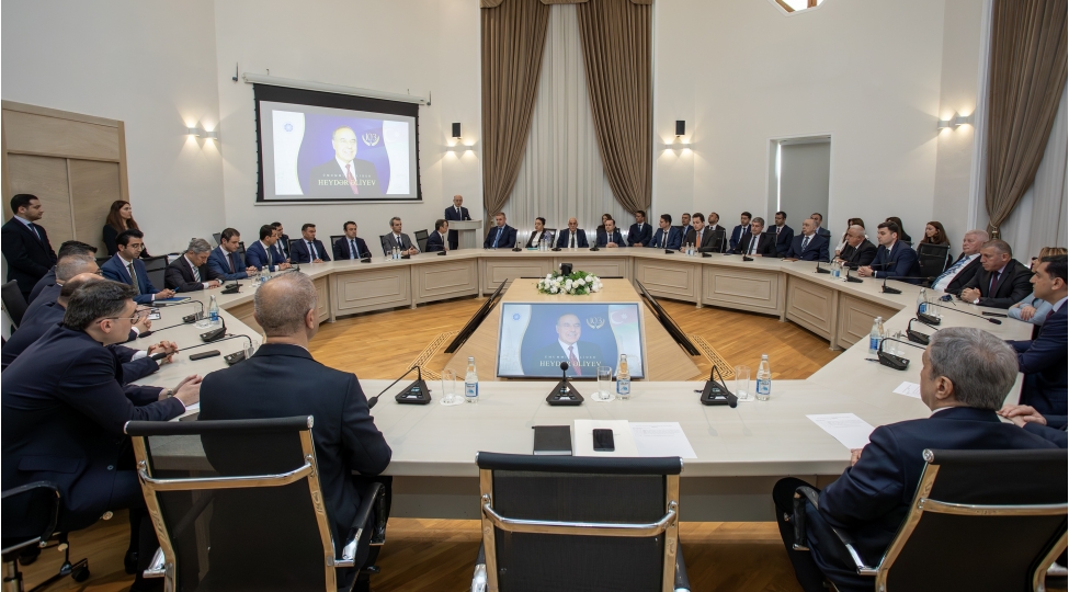 ulu-onder-heyder-eliyevin-anadan-olmasinin-103-illiyine-hesr-olunmush-tedbir-kechirilib