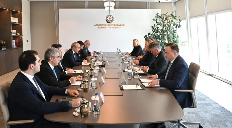 azerbaycan-bp-ile-yeni-emekdashliq-istiqametlerini-muzakire-edib