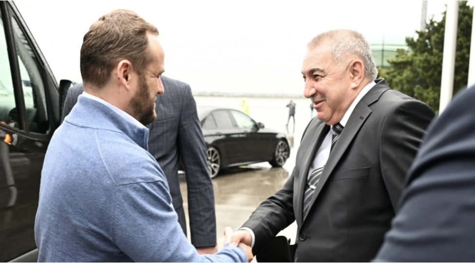 ukrayna-bash-nazirinin-muavini-azerbaycana-sefere-gelib