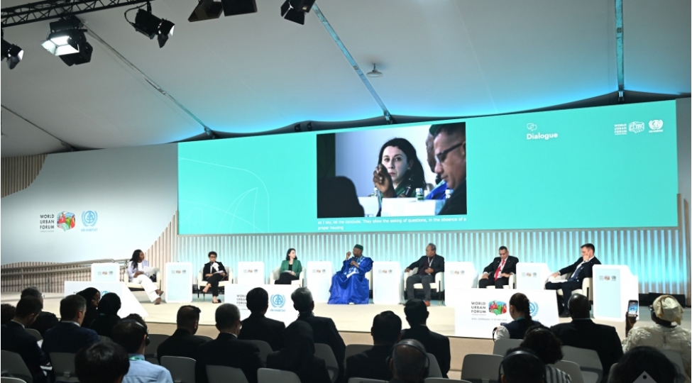 insan-tebiete-qarshi-muharibe-apararsa-dayaniqli-sheherlerden-danishmaq-mumkun-olmaz-panel-iclas