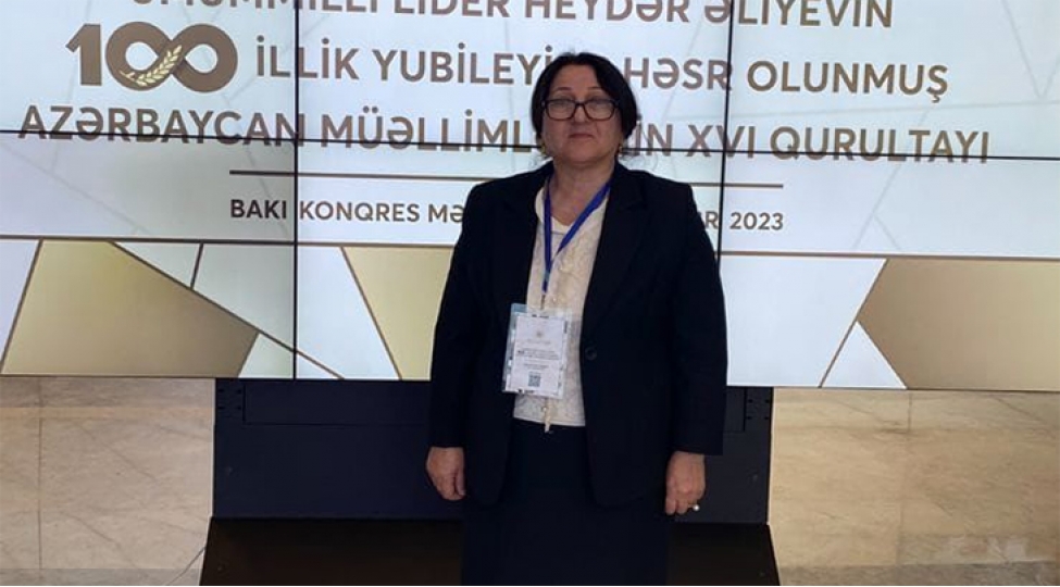 muellim-cemiyyete-ishiq-veren-insandir