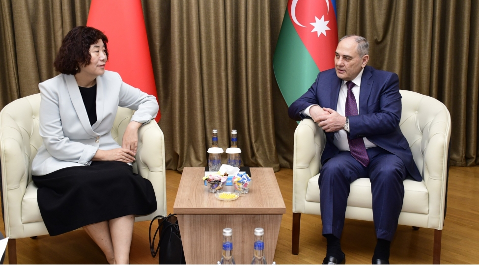 yap-sedrinin-muavini-ile-chinin-azerbaycandaki-sefiri-arasinda-gorush-kechirilib-foto-3